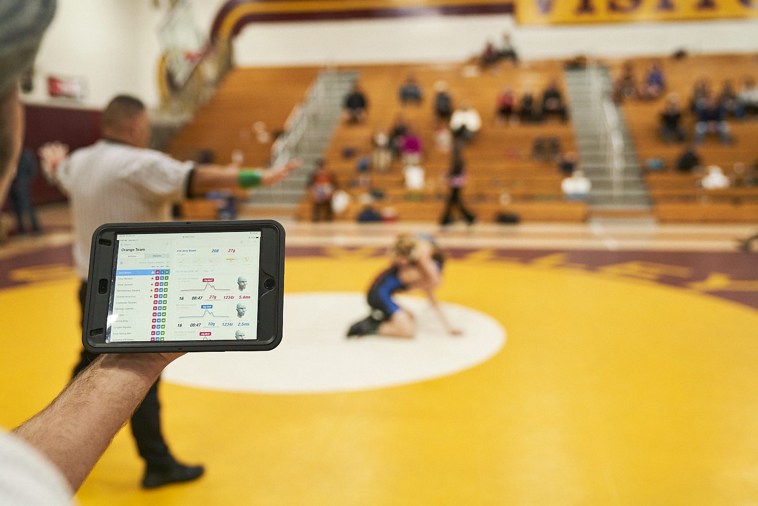 Coach monitoring athlete impacts in the FIT Team Portal